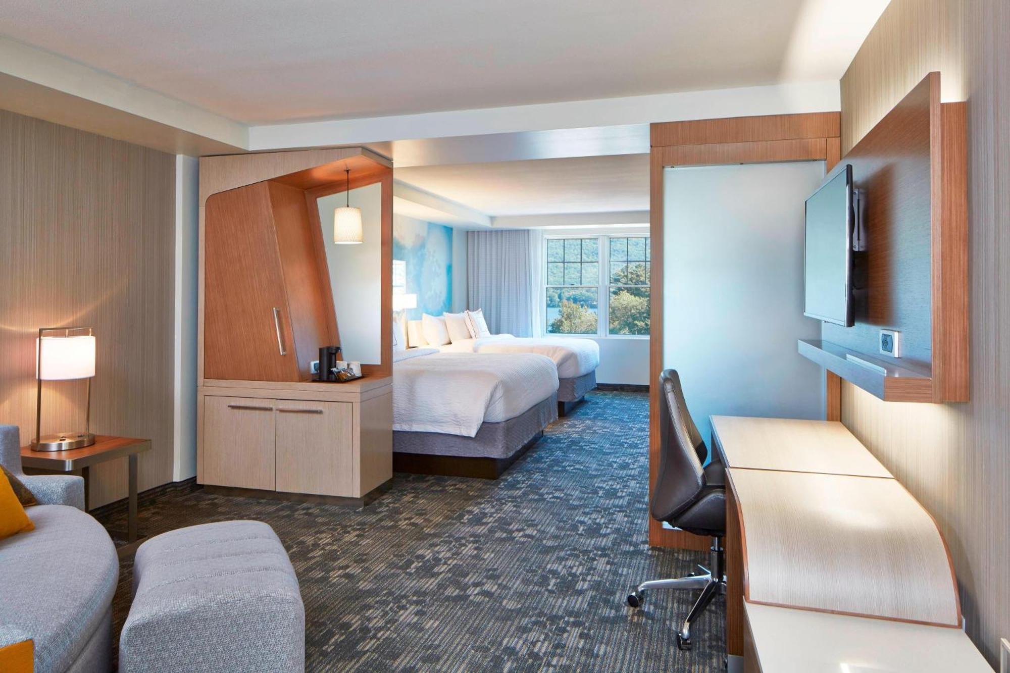 Courtyard By Marriott Lake George Bagian luar foto