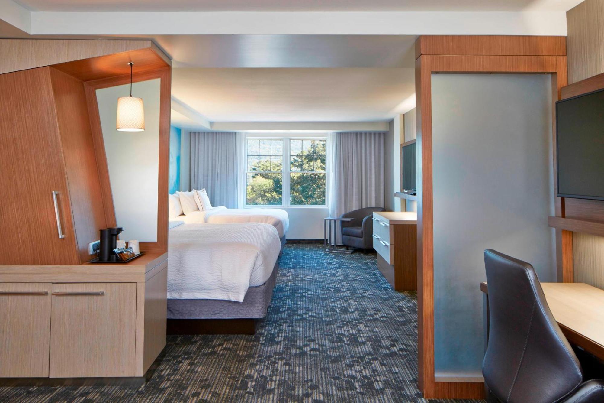 Courtyard By Marriott Lake George Bagian luar foto